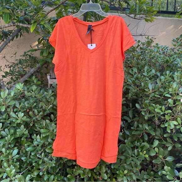 BOBI RAGLAN T-SHIRT DRESS TANGELO. Size Medium. New with Tag NWT - Picture 1 of 10